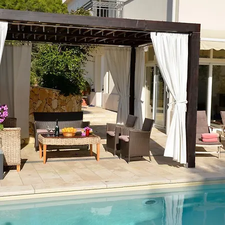 Lotus Villa *