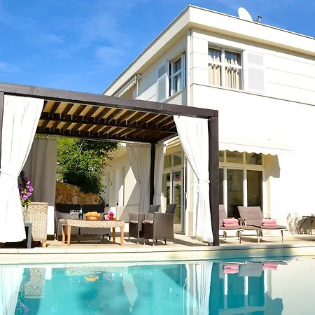 Lotus Villa *