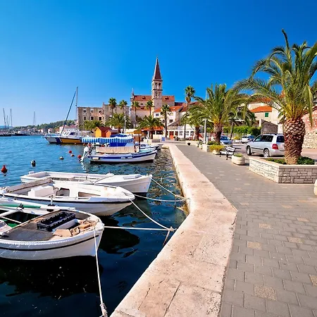 Lotus Villa Milna (Brac)