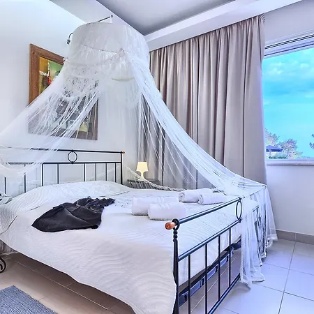 Villa Lotus *